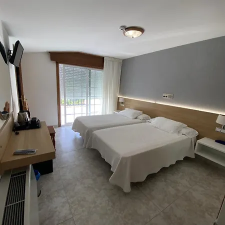 Ξενοδοχείο Riveiro Ii 3*